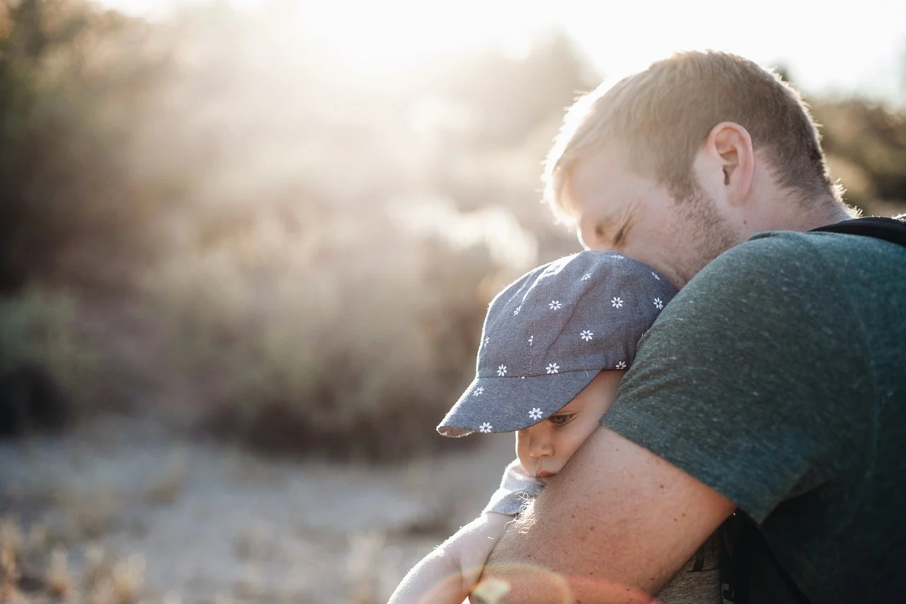 Comprendre les besoins émotionnels des enfants selon l&rsquo;âge
